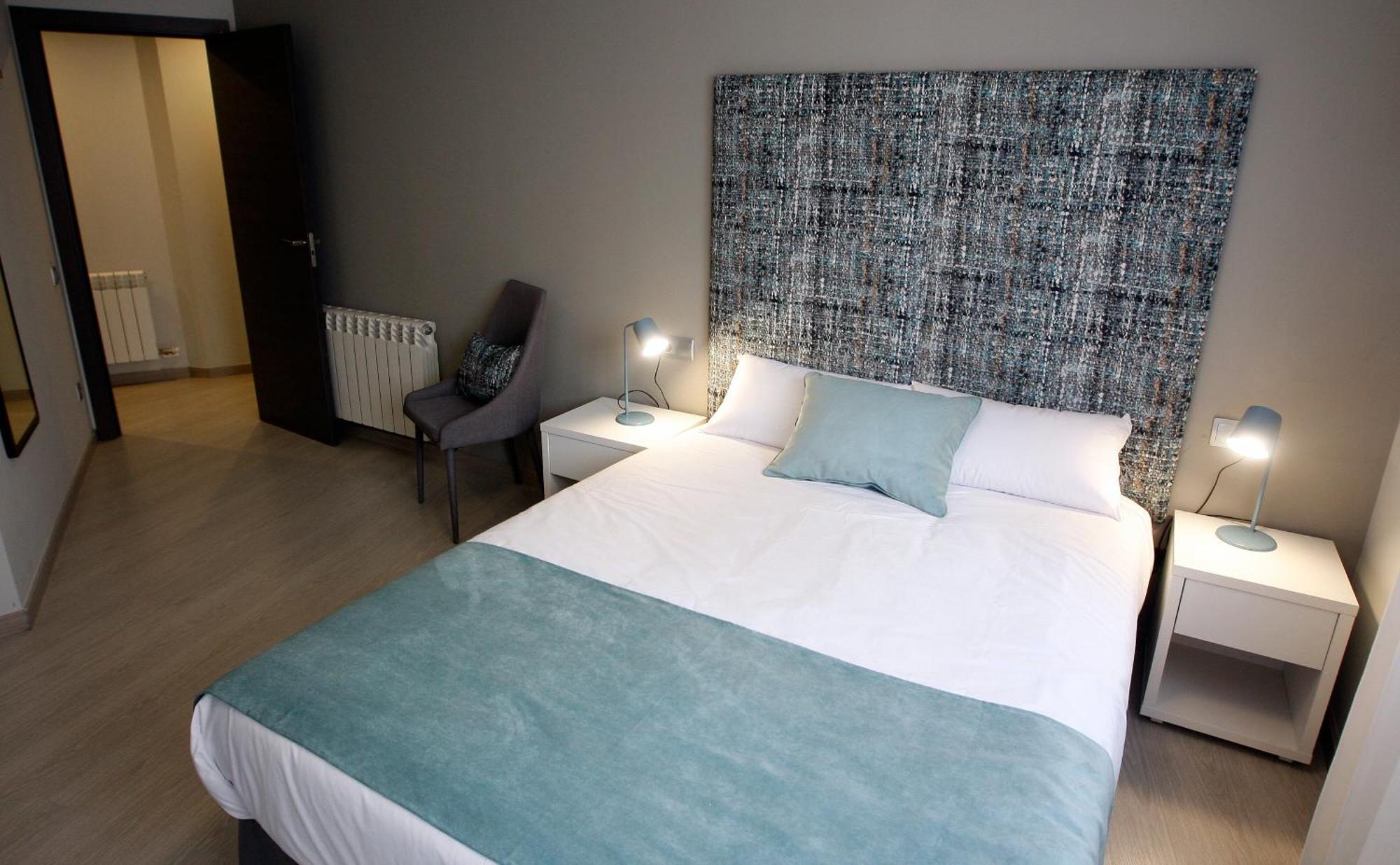 Apartamentos Real Lleida Habitación foto